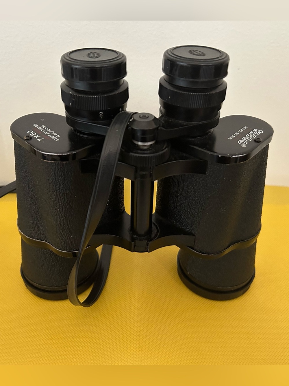 Tasco Binoculars Model No. 316 Wide Angle 7 x 35 Coated Light Weight with Case